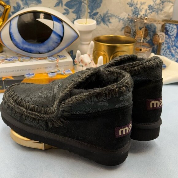 🆕 MOU 🧿 NWOT WOB Black Eskimo Ankle Boot, Paisley Print Overlay, Sz EU 39 - Picture 5 of 12